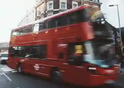 How many colours would you need to make London's bus network more comprehensible?